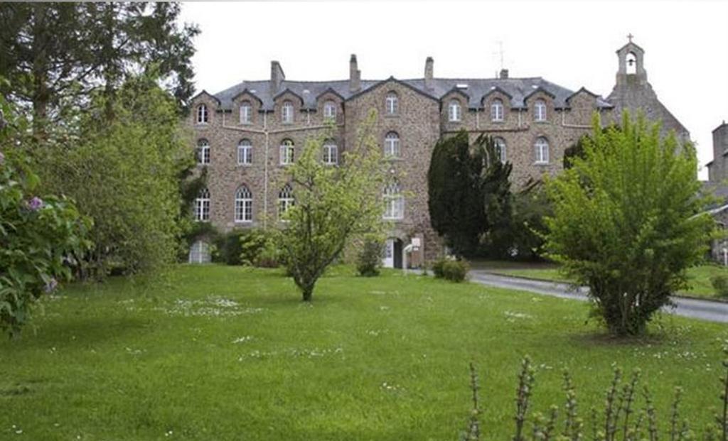 Hotel-Restaurant De L'Abbaye 普兰克特 外观 照片